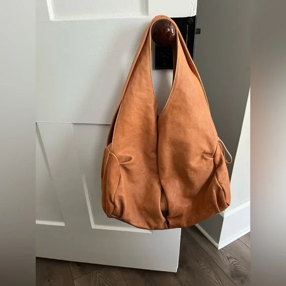 Sundance Plentitude Of Pockets Bag Tan Italian Leather - Picture 1 of 7